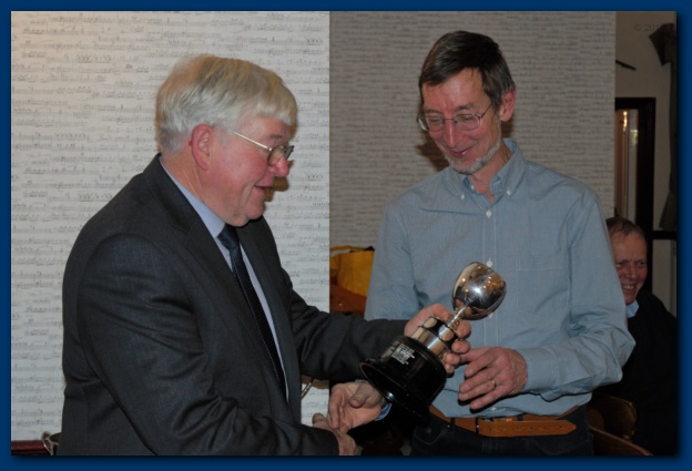 624x425 pixels (82K)